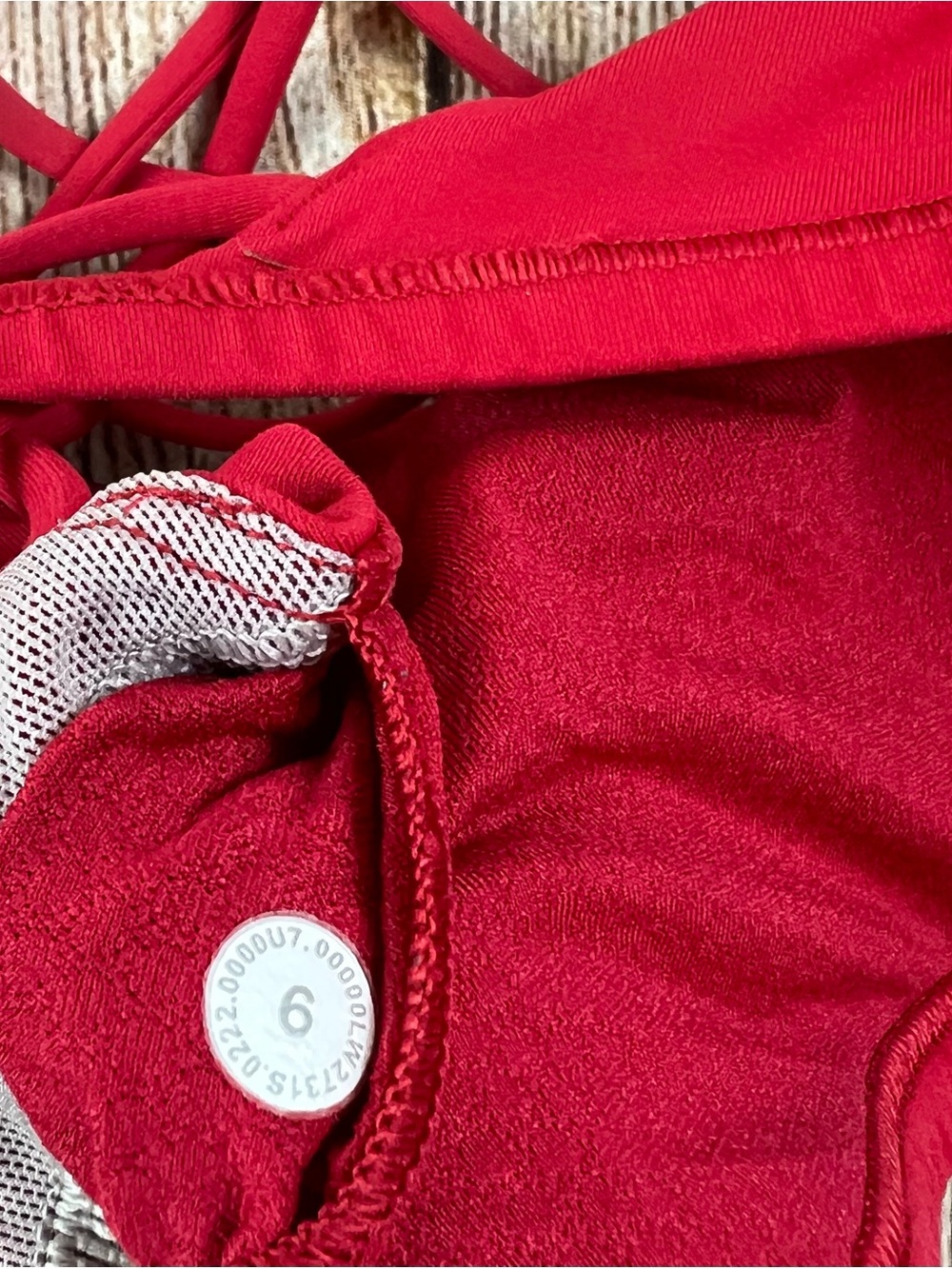 Lululemon Free To Be Strappy Criss Cross Bra Top Red Size 6 LW2731S - Picture 3 of 5